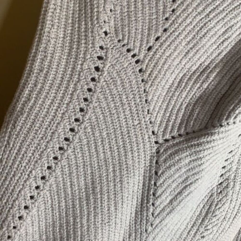 Wilfred 100% Wool Grey Sweater Top - Picture 2 of 7